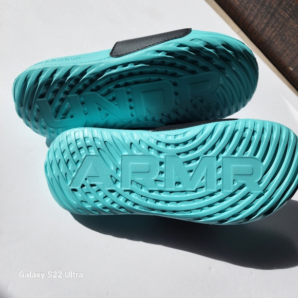 Under Armour Girls' UA Ignite Select Radial Turquoise Slides Size 1y - Picture 5 of 5